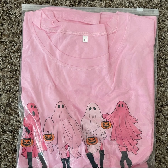 NWT “Mean Girls” Halloween Inspired Pink Short Sleeve T-Shirt.Sizes L,XL and XXL - Picture 5 of 9